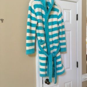 Barefoot Dreams robe. Size 1. Turquoise,cream.